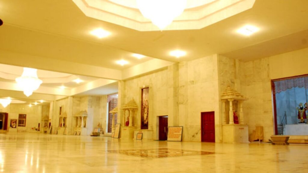 Inside Adalaj Trimandir — What You Will See